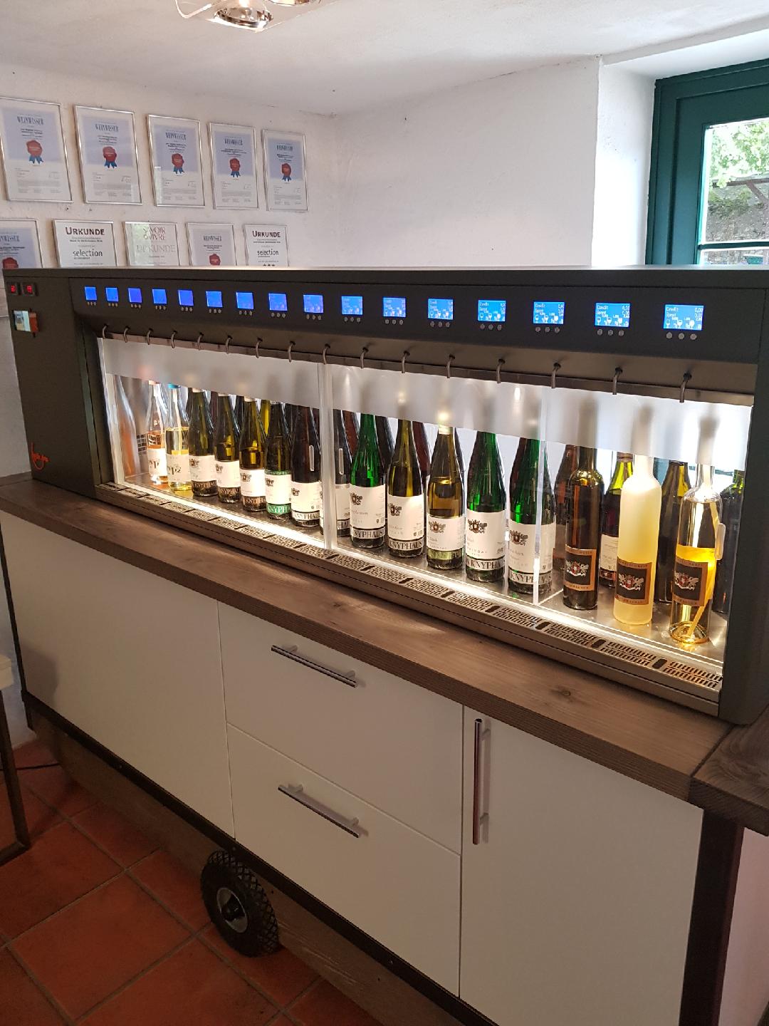 Die neue Weinbar für die Vinothek.