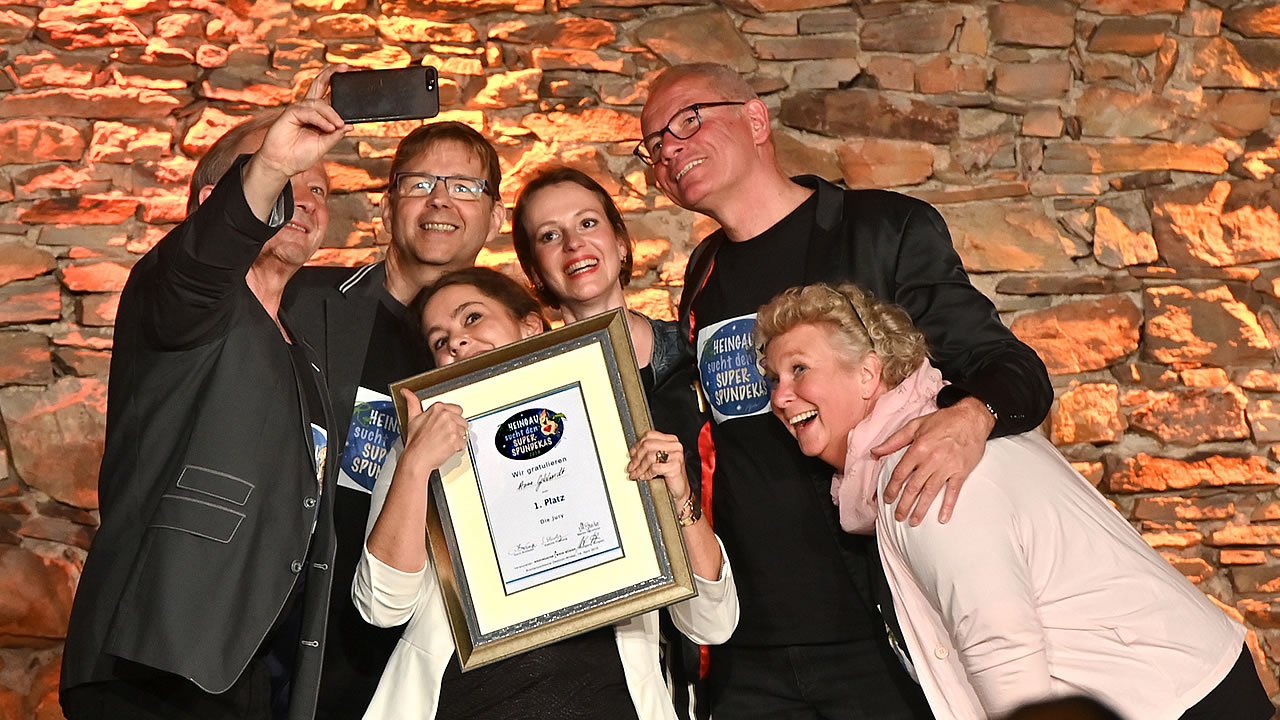 Noch schnell ein Selfie mit Moderator Wolfgang Junglas, Frank Förster, Anna Gebhardt und der Jury