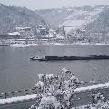 Rhein im Wintermantel
